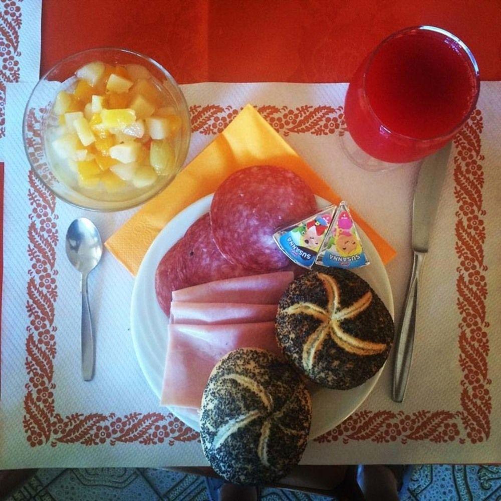 Hotel Devon Rooms & Breakfast Чезенатико Экстерьер фото